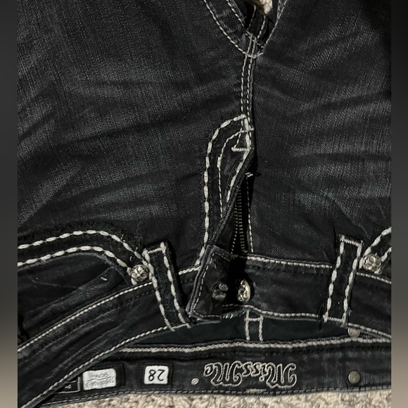 Black Skinny Vintage Size 28 Miss Me Jeans🖤 - Picture 4 of 6
